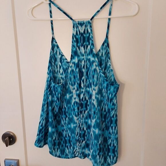 FLOWY TANK TOP - Picture 2 of 3